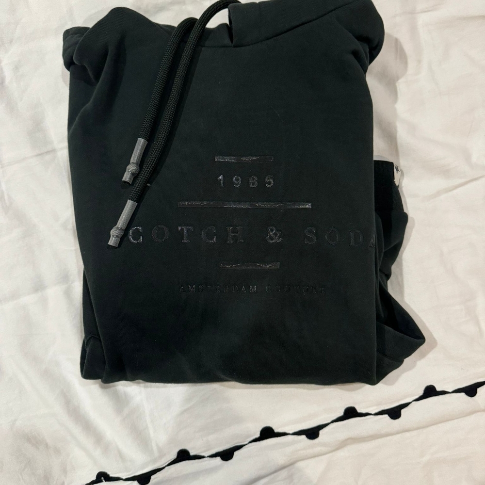 Scotch and soda sweatshirt- worn once- size Small